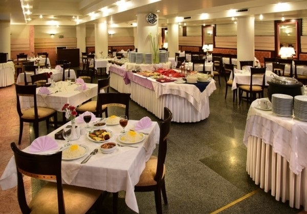 رستوران هتل ایران مشهدرزرو هتل-های