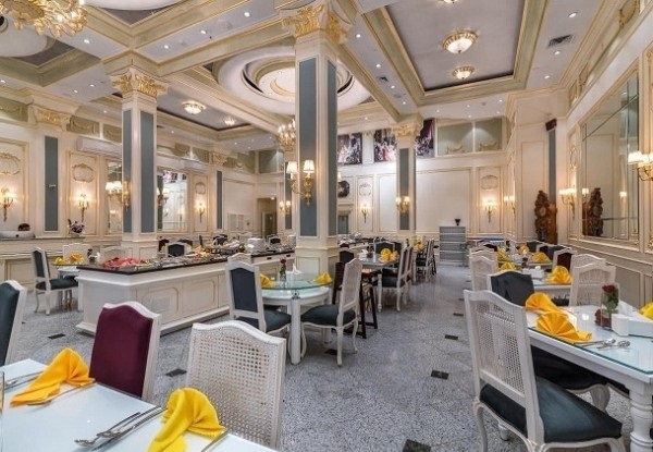 رستوران هتل بین المللی قصر مشهدرزرو هتل-های