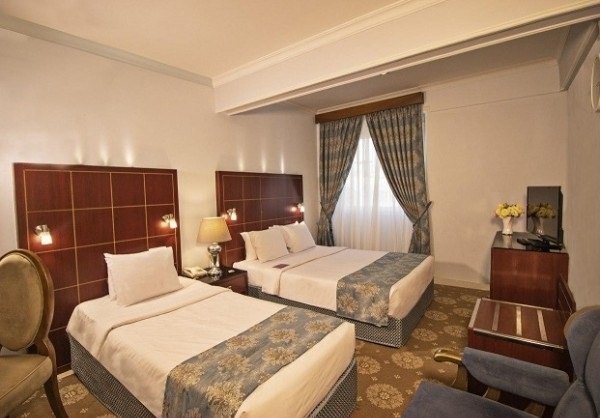 اتاق سه تخته هتل تارا مشهدرزرو هتل-های