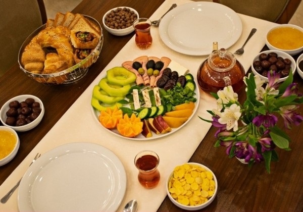 میز صبحانه هتل تارا مشهدرزرو هتل-های