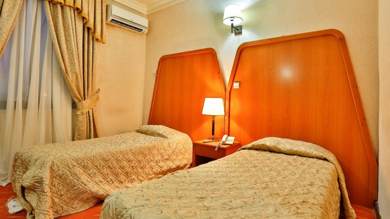 اتاق دو تخته تویین هتل لاله چابهاررزرو هتل-های