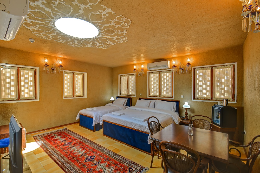 هتل کریاس اصفهان