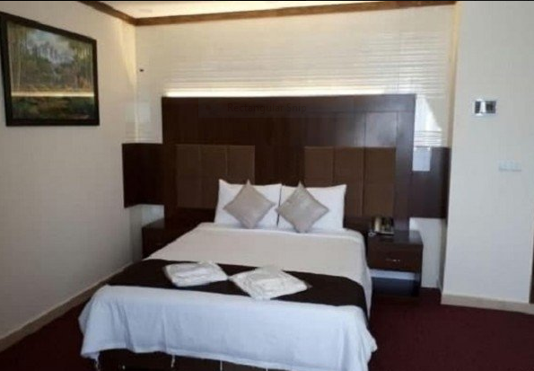 اتاق 2 تخته در هتل قصر الوند قشمرزرو هتل-های