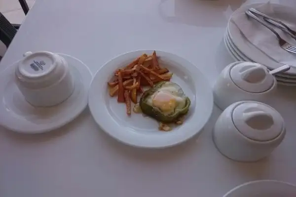 صبحانه هتل ونوس چابهار