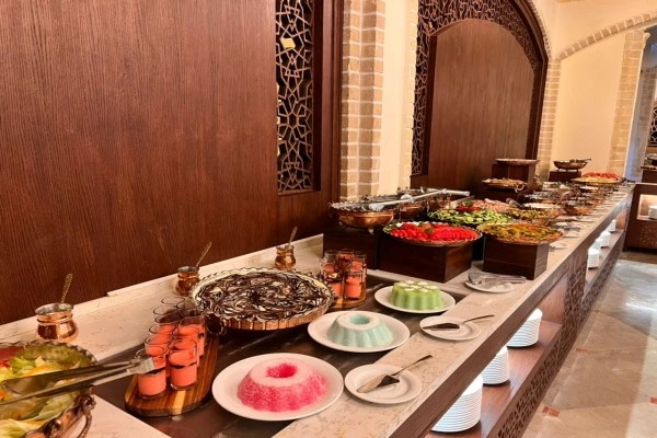 میز بار هتل امیرکبیر کیشرزرو هتل-های