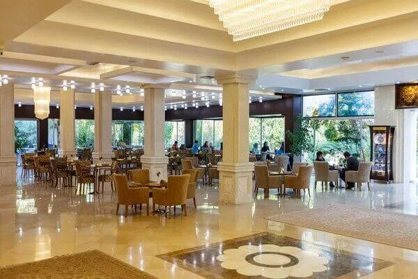لابی هتل هما شیراز