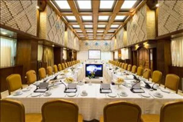 سالن کنفرانس هتل هما شیراز