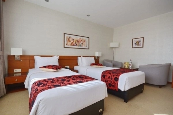 اتاق دو تخته هتل الیزه شیراز