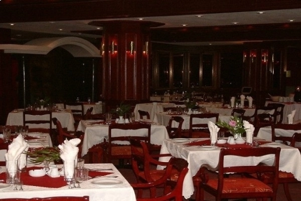 رستوران هتل پارس شیراز