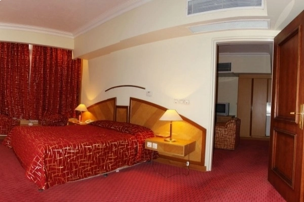 اتاق دو نفره هتل پارس شیراز