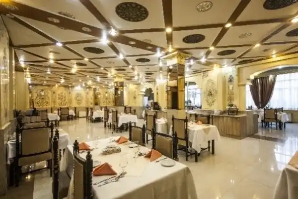 رستوران-هتل-پارسیان-کوثر-تهران2