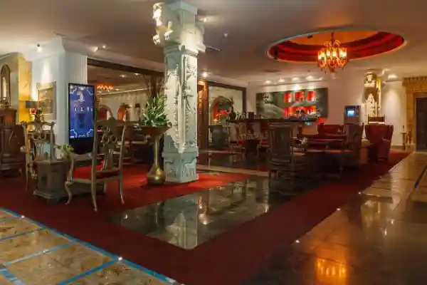سالن-هتل-تاج-محل-تهرانرزرو هتل-های