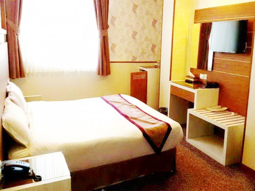 اتاق دو تخته طلایی دبل